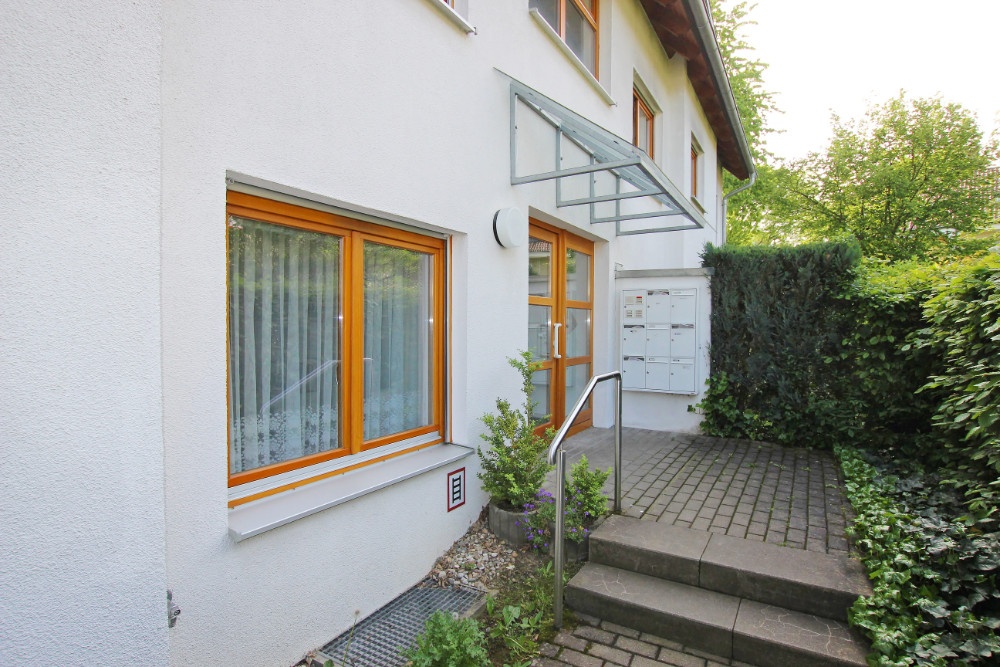 Hauseingang Wohnung kaufen Stuttgart-Plieningen