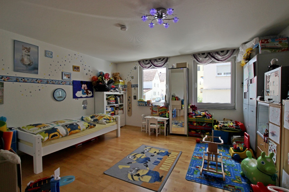 Kinderzimmer Wohnung mieten Stuttgart / Zuffenhausen