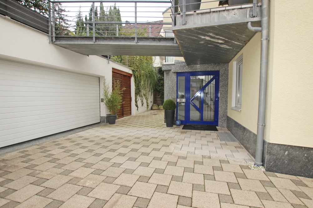 Eingang Wohnung mieten Stuttgart / Zuffenhausen