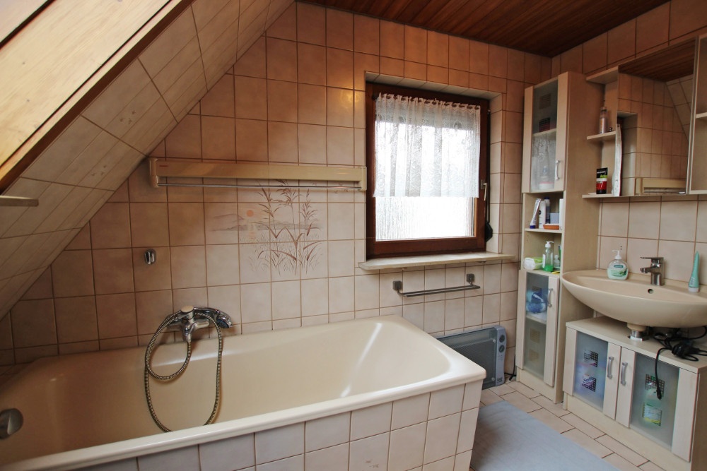 Tageslichtbad Dachgeschoss Haus kaufen Stuttgart