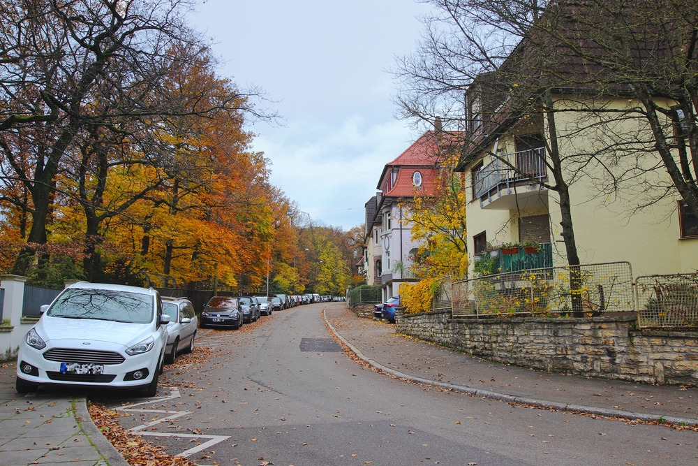 Blick in Straße Wohnung kaufen Stuttgart-Zuffenhausen