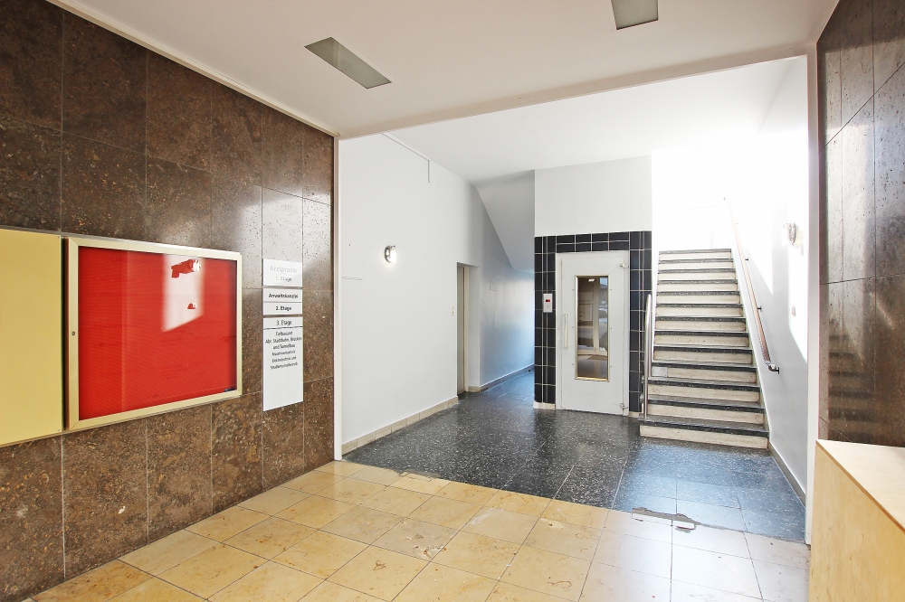 Aufzug Treppenhaus Büro/Praxen mieten Stuttgart