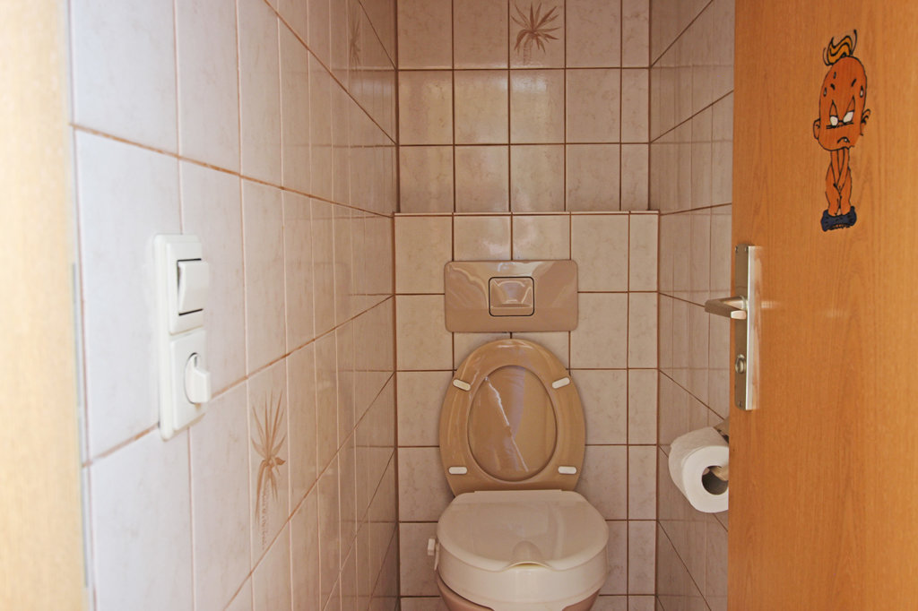 WC OG Haus kaufen Stuttgart