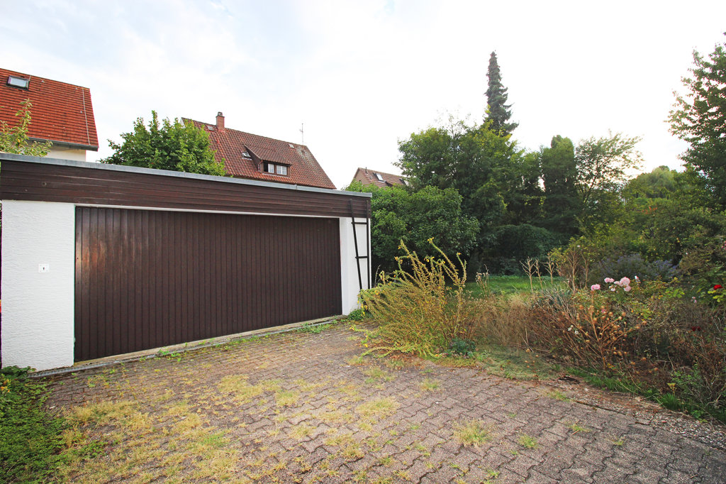 Garage mit Garten  Haus kaufen Stuttgart-Möhringen