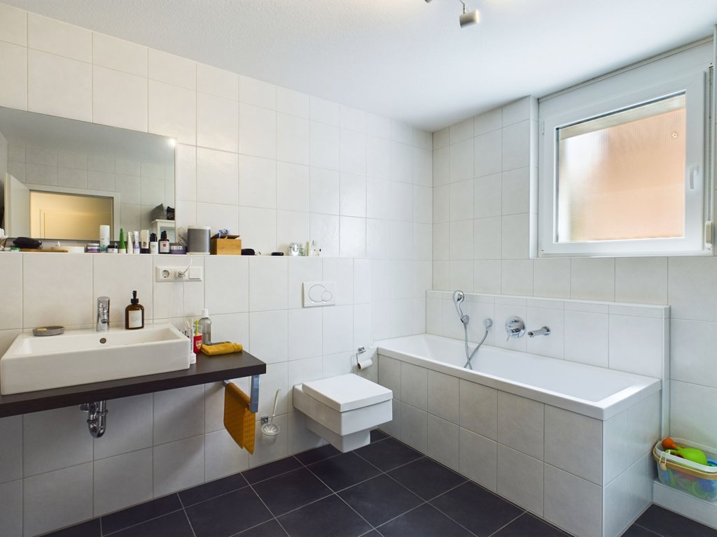 Badezimmer Wohnung kaufen Stuttgart / Rohracker